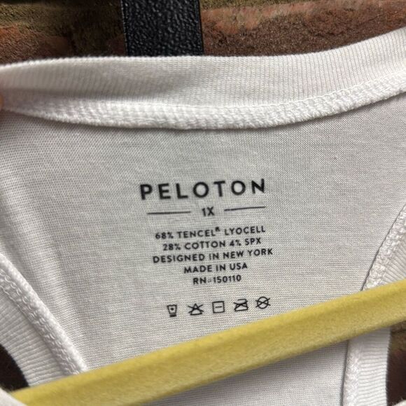 Peloton Women’s Lavender Racerback Athletic Tank Top Size 1X - Picture 5 of 6
